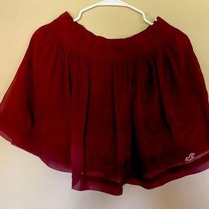Hollister Lg sheer skirt double layer no tears